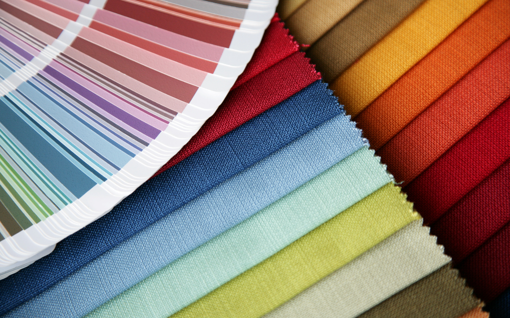 8 HIGH-QUALITY T-SHIRTS PERFECT FOR PRINTING